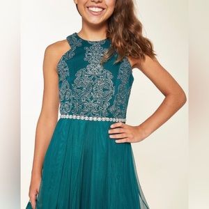 Girls Stunning Dress